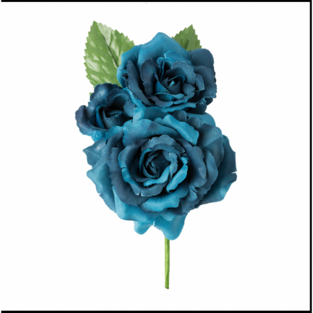Ramillete de rosas con capullo