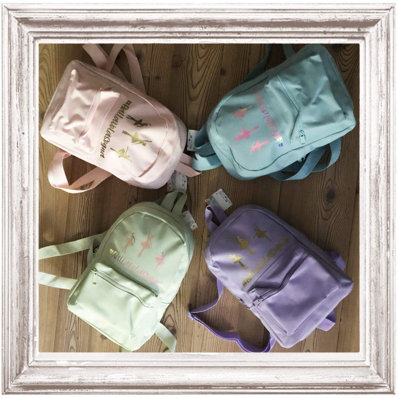 Mochila pequeña pastel